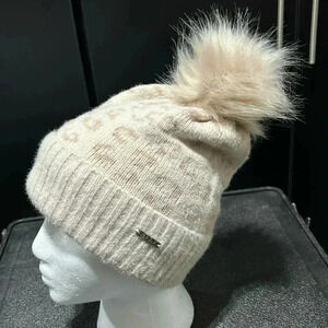 Steve Madden Blush Pink knitted faux fur pom-pom beanie 80% acrylic 20% nylon